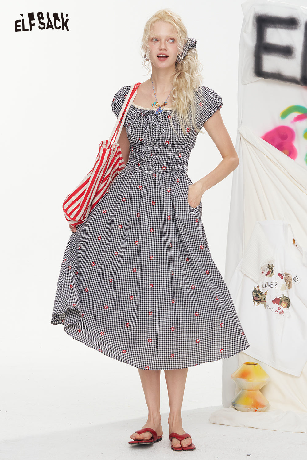 ELFSACK Square Collar Embroidered Short Sleeved Chic Dress