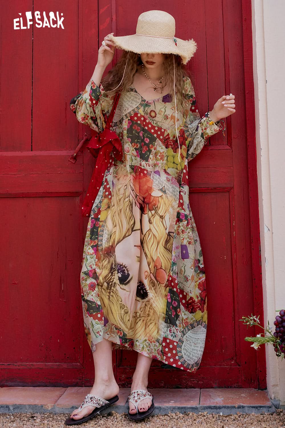 ELFSACK Full Print V-Neck Dress With A Five Quarter Sleeve Design