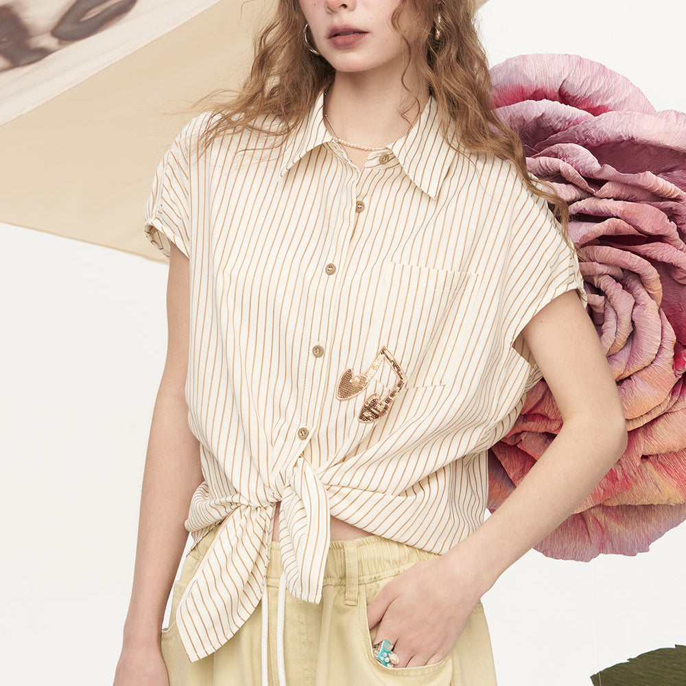 ELFSACK 2025 Summer New Arrivals Bead Embroidered Striped Short Sleeved Chic Shirt For Women