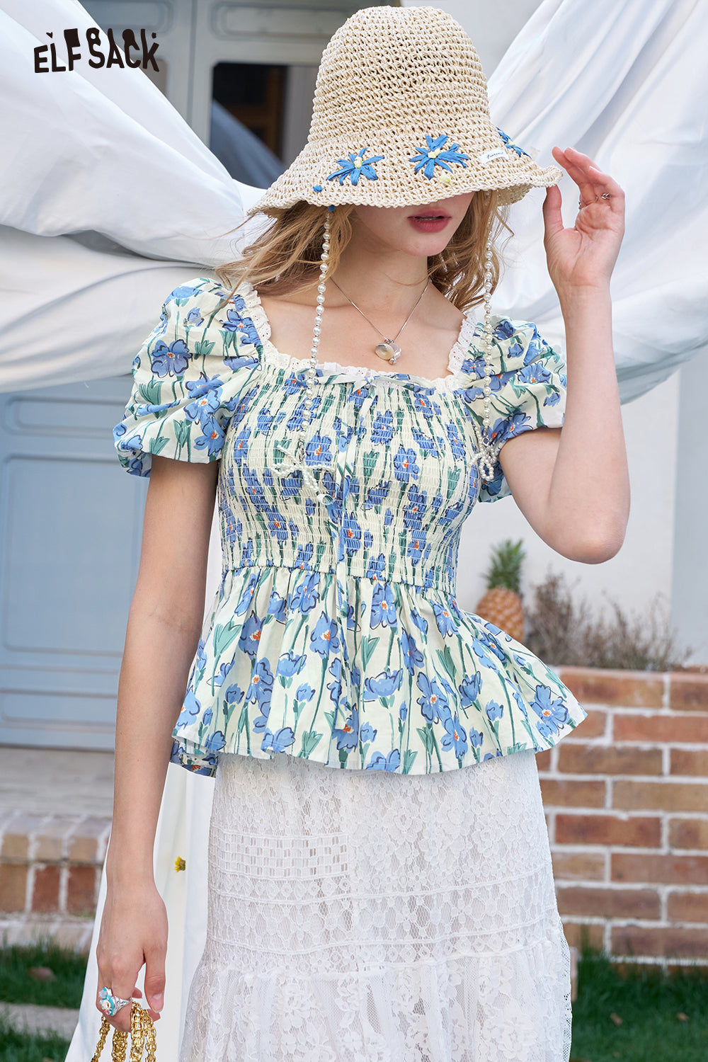ELFSACK Floral Slim Fit Square Neck Short Sleeved Chiffon Chic Shirt