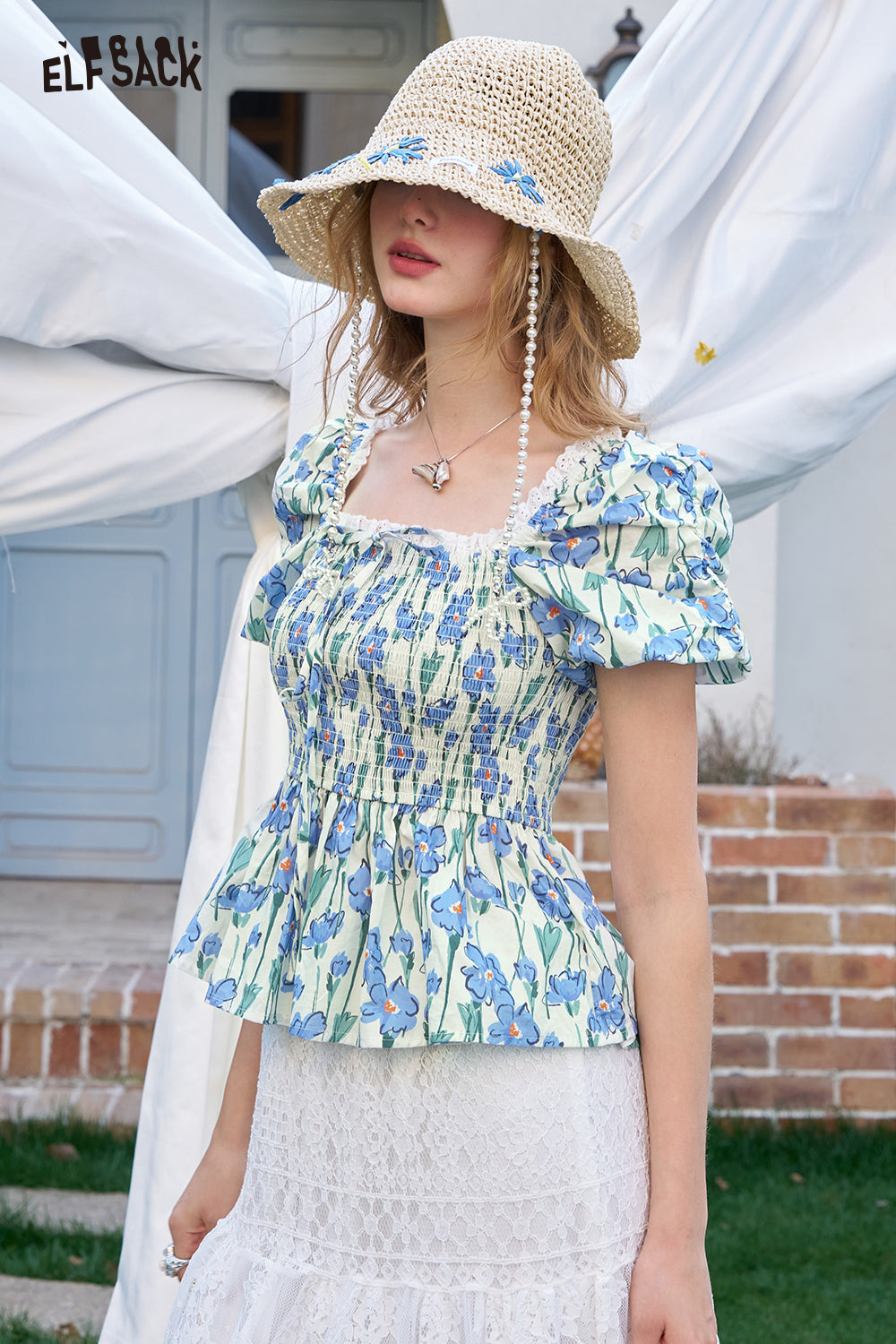 ELFSACK Floral Slim Fit Square Neck Short Sleeved Chiffon Chic Shirt