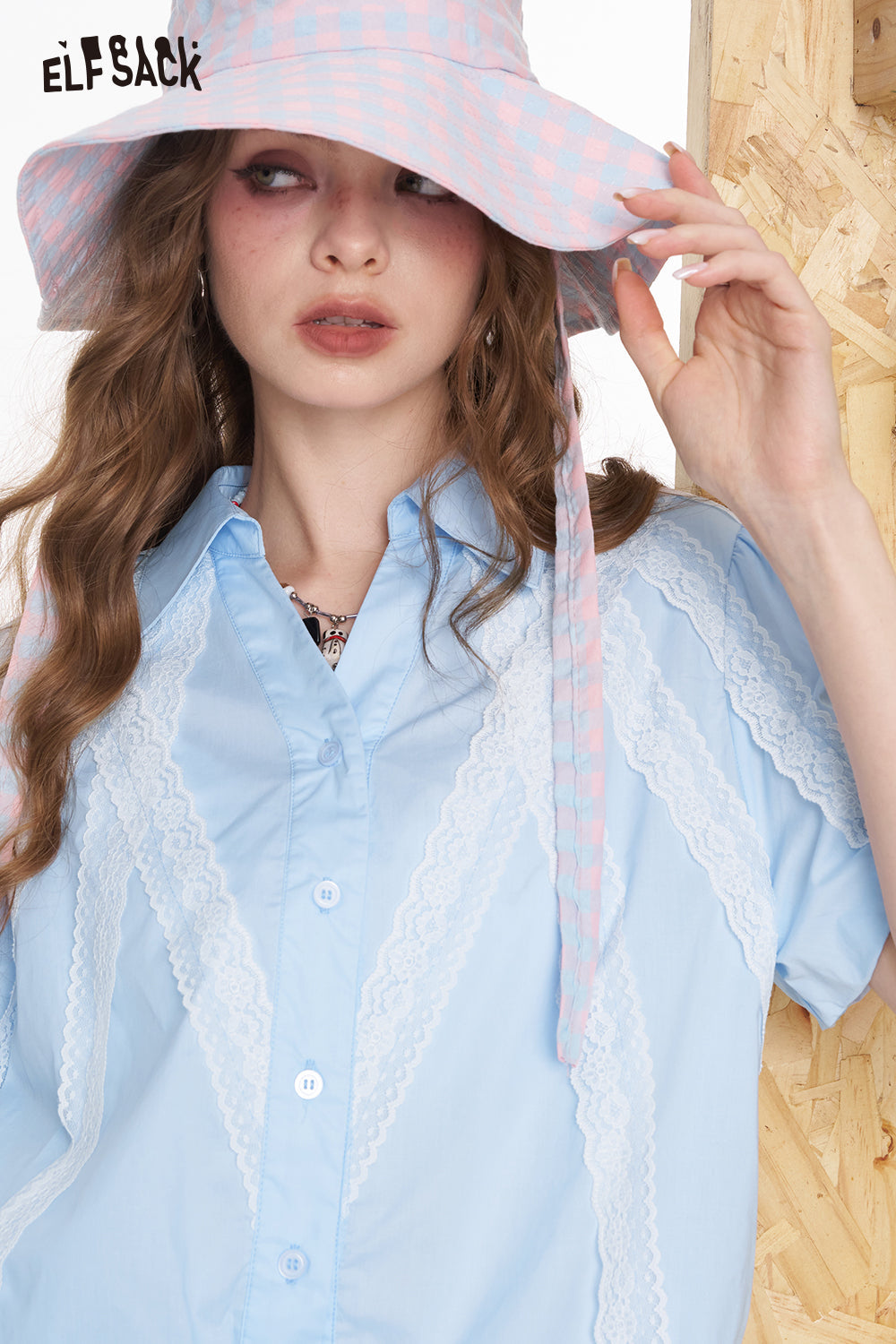 ELFSACK Lace Patchwork Bubble Sleeves V-Neck Short Sleeve Shirt