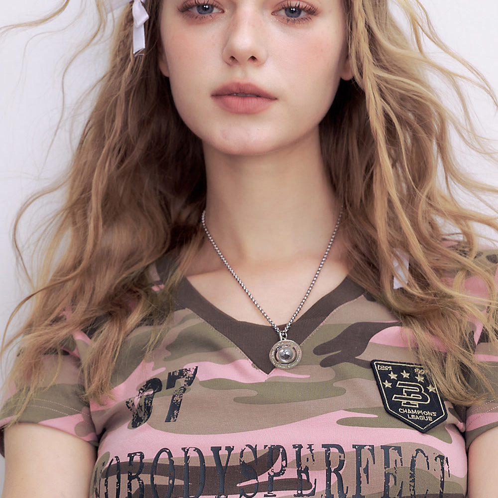 
                  
                    ELFSACK 2025 Summer New Arrivals Product Letter Printed Camo Slim Short Sleeve Women'S T-Shirt
                  
                