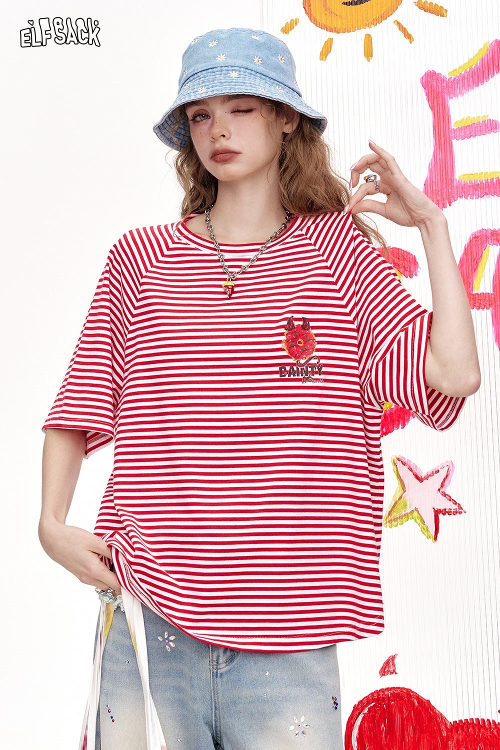 ELFSACK Red And White Striped Retro Casual Short Sleeved T-Shirt