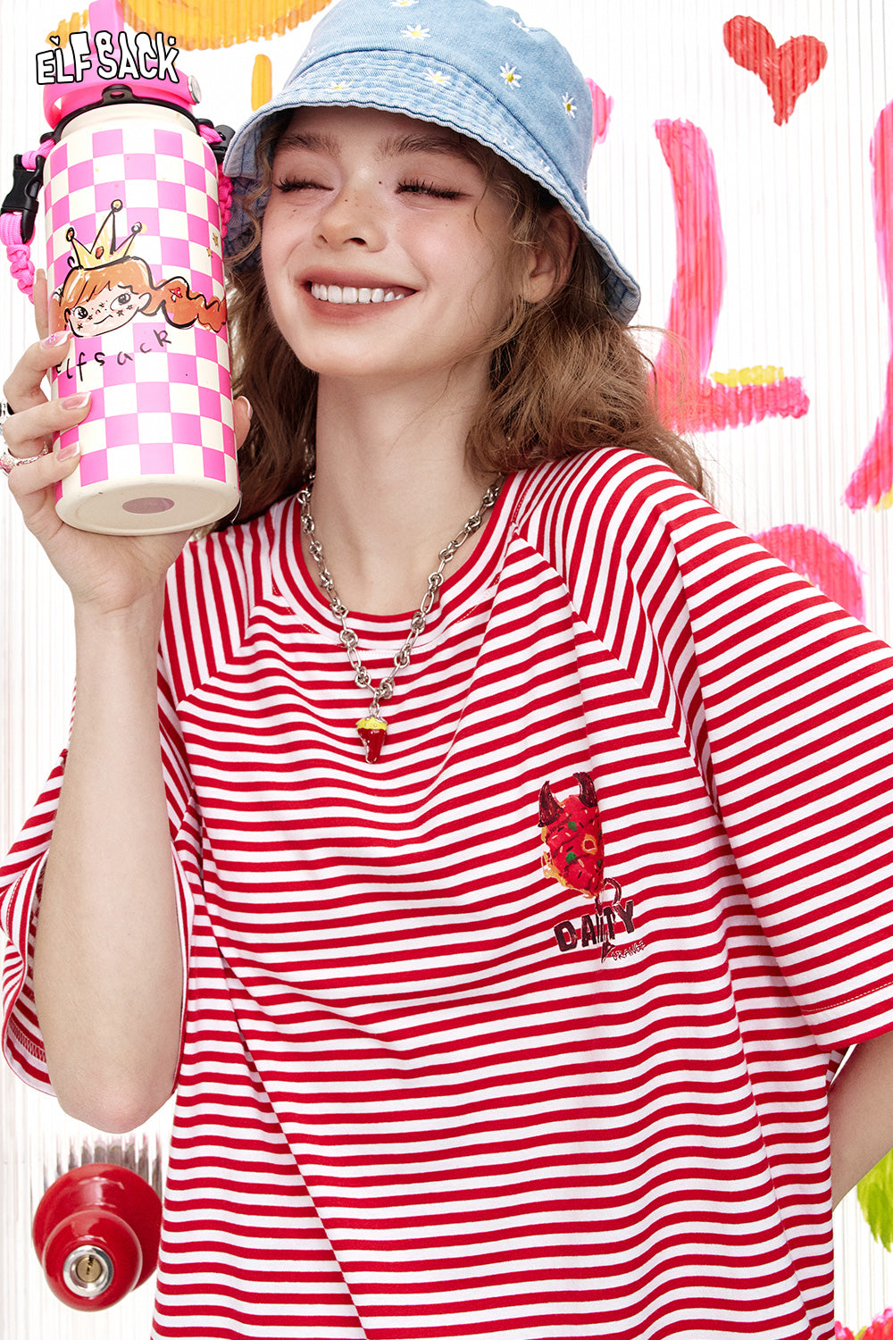ELFSACK Red And White Striped Retro Casual Short Sleeved T-Shirt