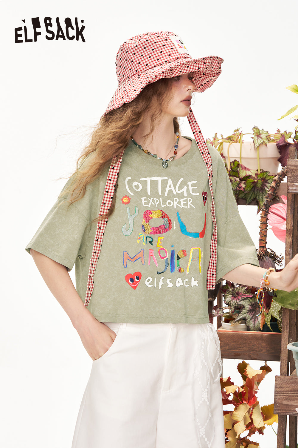 ELFSACK Pink Graffiti Printed Casual Short Sleeve T-Shirt