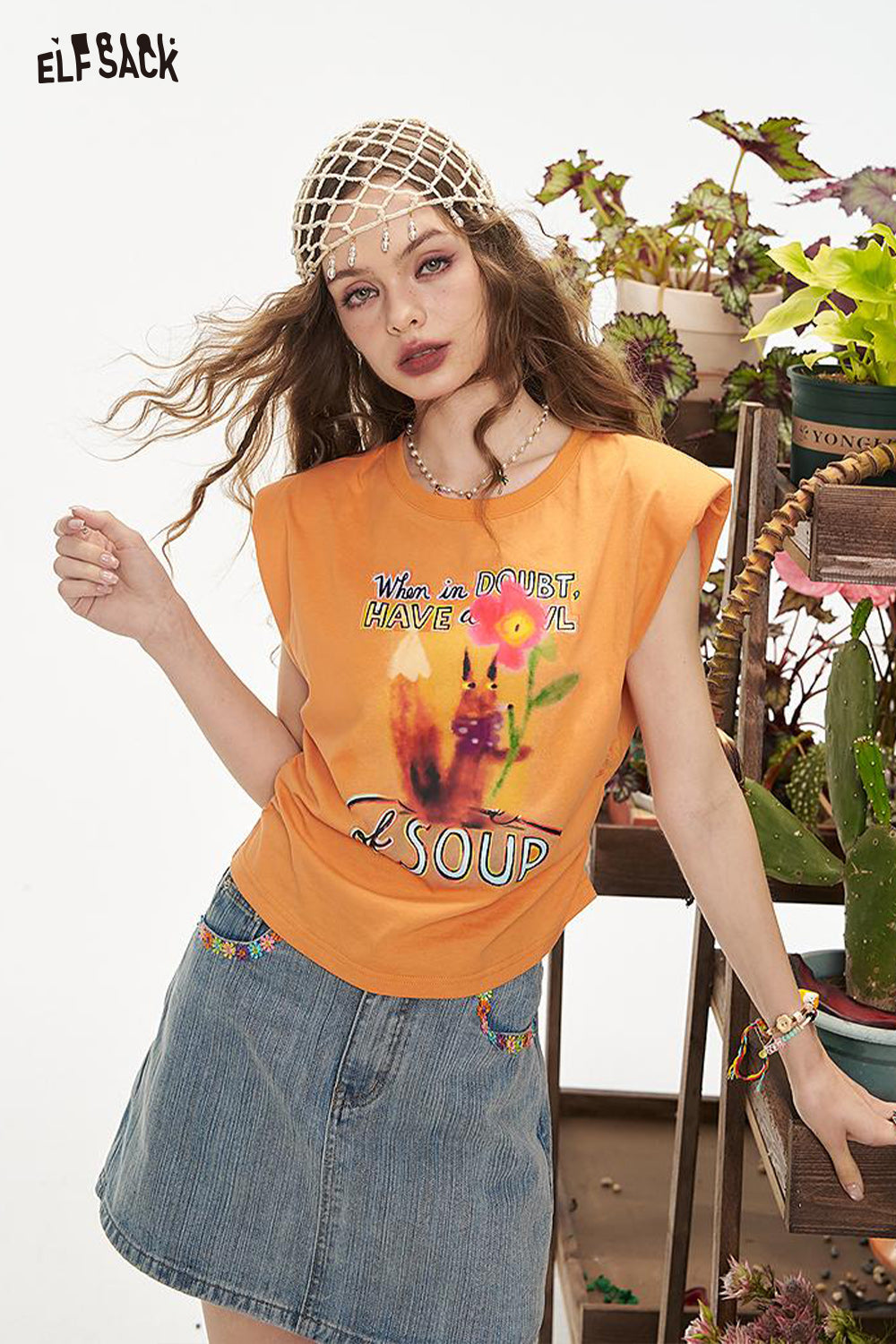 ELFSACK White Cartoon Printed Short Sleeve Chic T-Shirt