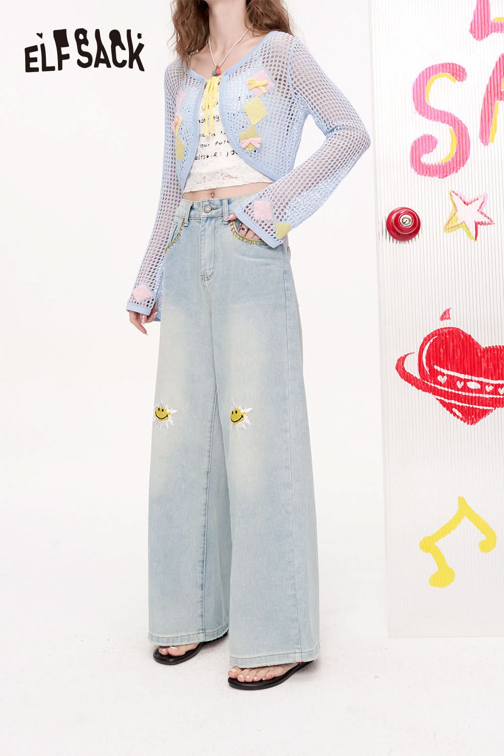 ELFSACK Smiling Face Embroidery Loose Straight Leg Wide Leg Jeans