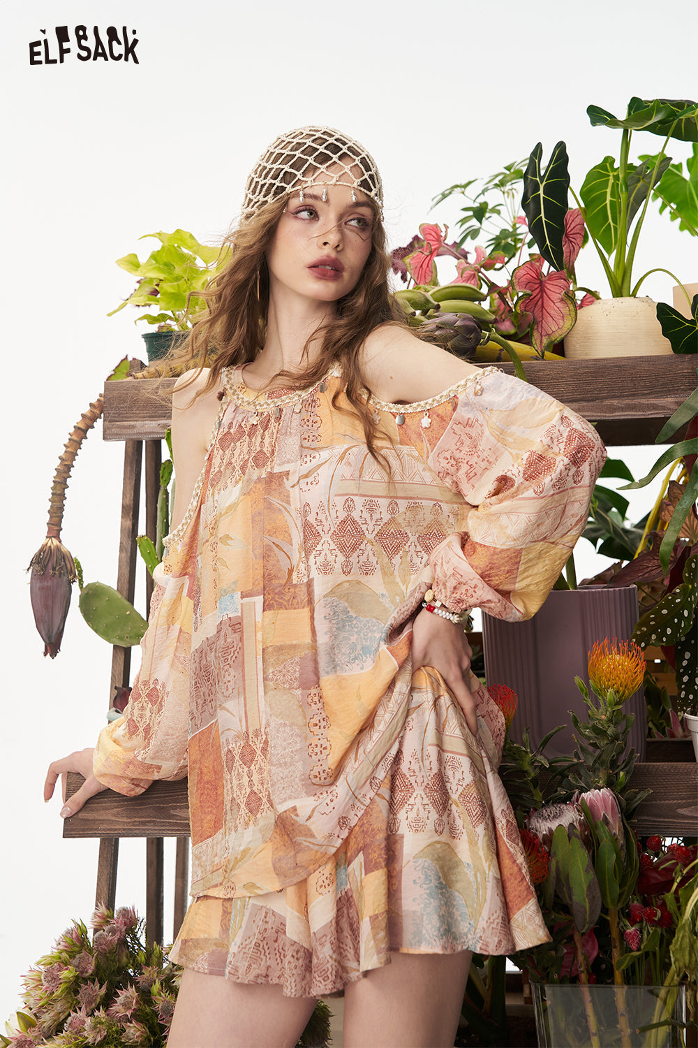 ELFSACK Hanging Neck Printed Chiffon Shirt Half Skirt Chic Two-Piece Set