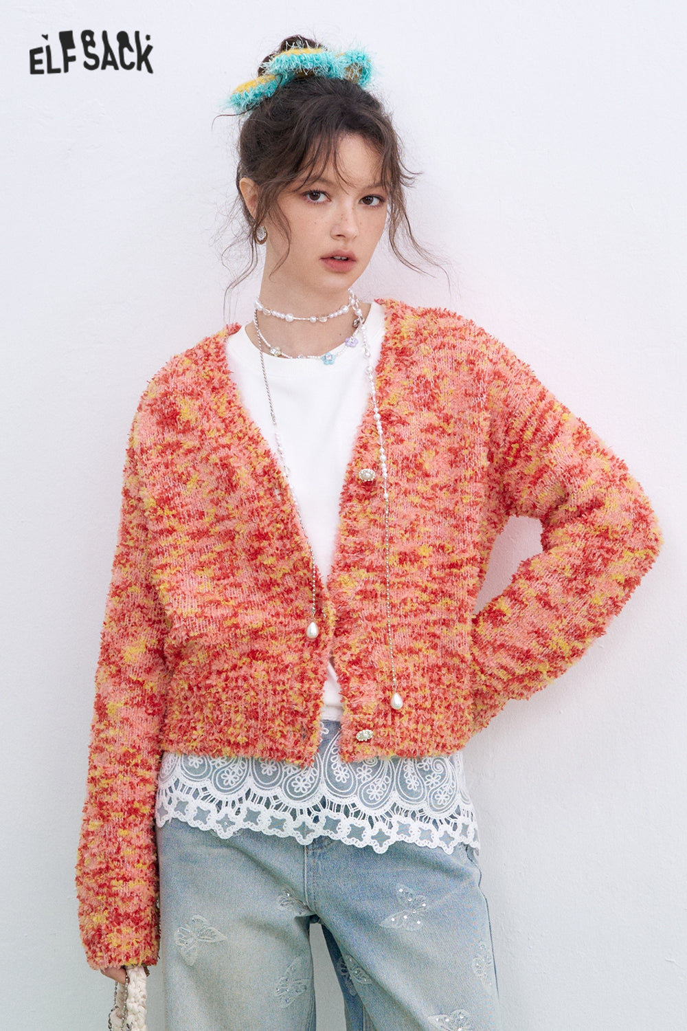 ELFSACK 2025 Spring New Arrivals Y2K Furry Colorful Dot Loose Sweater Women V-Neck Pearl Button Knitted Cardigan