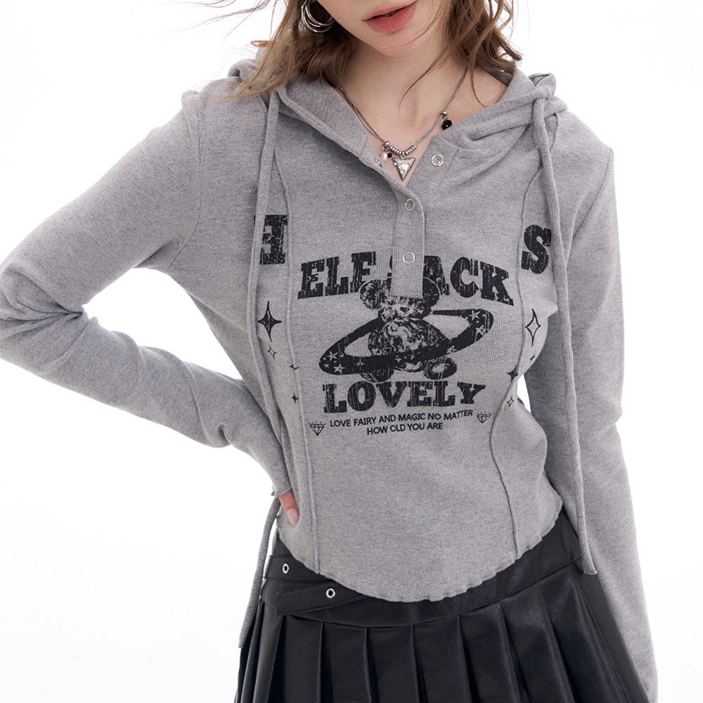 ELFSACK 2025 Spring New Arrivals Y2K Hooded Printed Long Sleeve Short T-shirt Women Cute Bear Printed Top