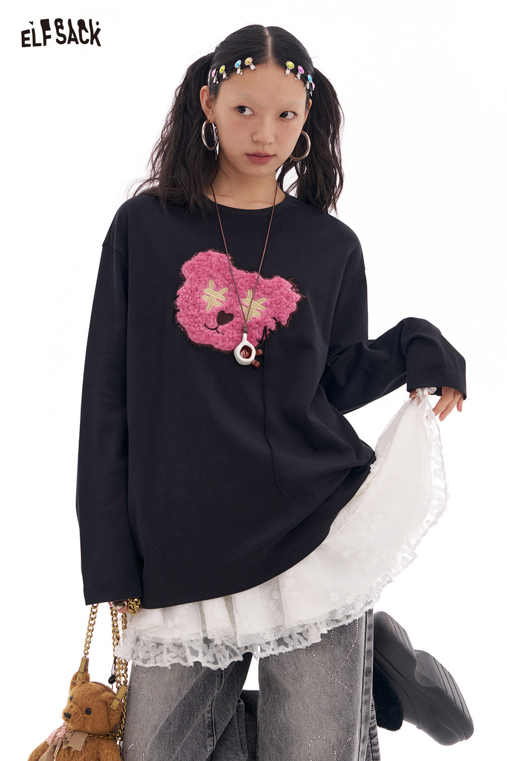 ELFSACK 2025 Spring New Arrivals Y2K Cute Bear Long Sleeve O-Neck T-Shirt Women Loose Casual Tops