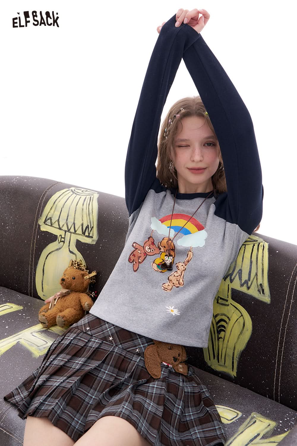 ELFSACK Preppy Style Contrast Printed Raglan Long Sleeve T-shirt Women's Y2K Cropped Top