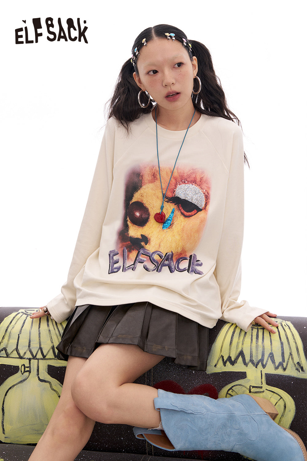 ELFSACK 2025 Spring New Arrivals Bear Print Long Sleeve T-Shirt Women Loose Casual Y2K O-Neck Top