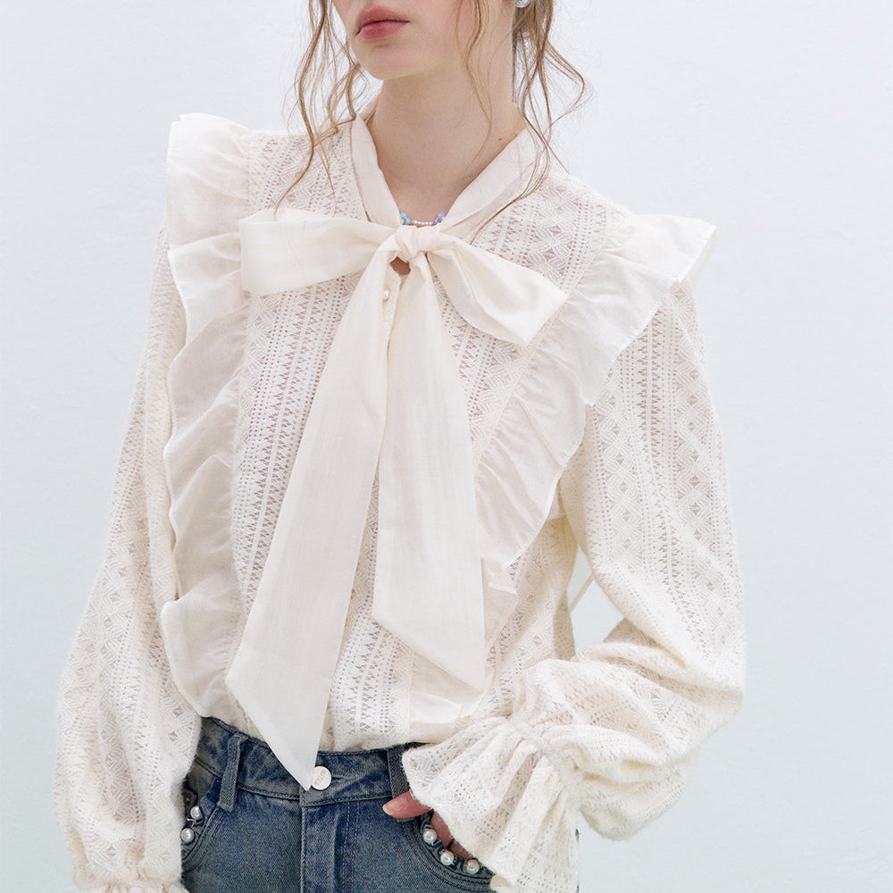 
                  
                    ELFSACK 2025 Spring New Arrivals French bow tie white lace blouse for women Korean sweet Flare Sleeve top
                  
                