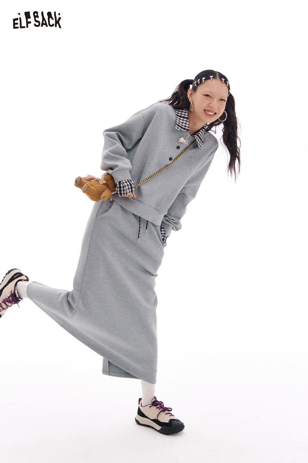 ELFSACK Fake Two Piece sweatshirt and elastic waist mid length skirt two-piece set Korean casual Sports Suits