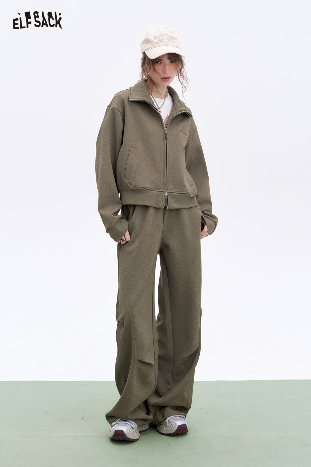ELFSACK Casual zipper short sweatshirt cardigan trousers two-piece suit sports slim suit women