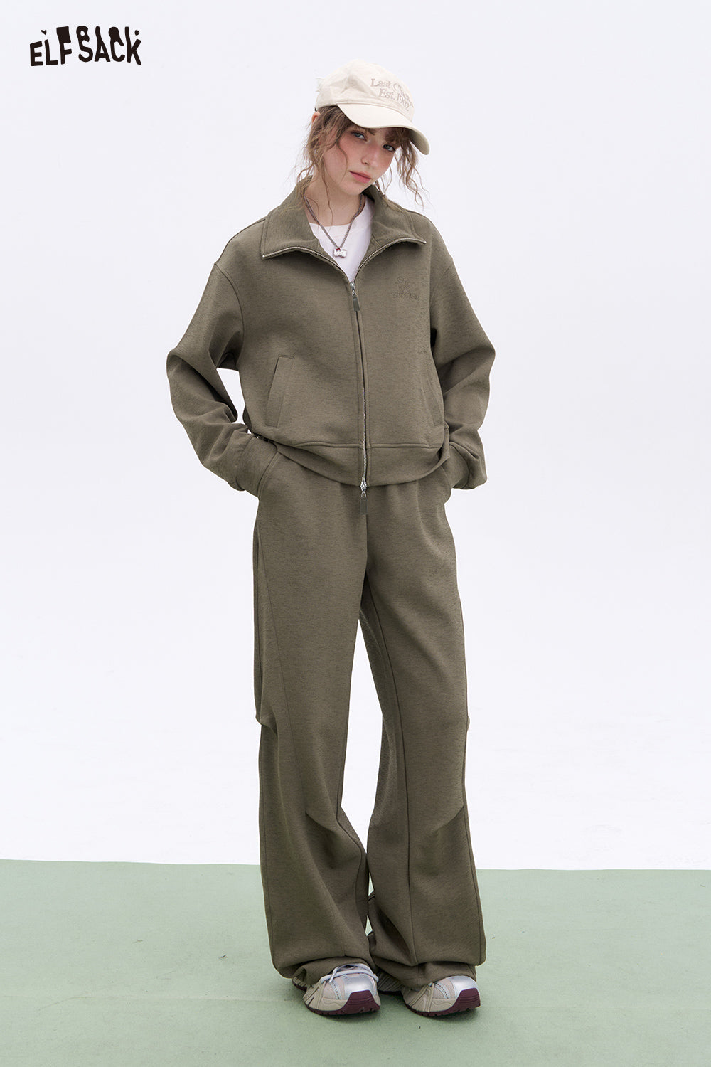 ELFSACK Casual zipper short sweatshirt cardigan trousers two-piece suit sports slim suit women