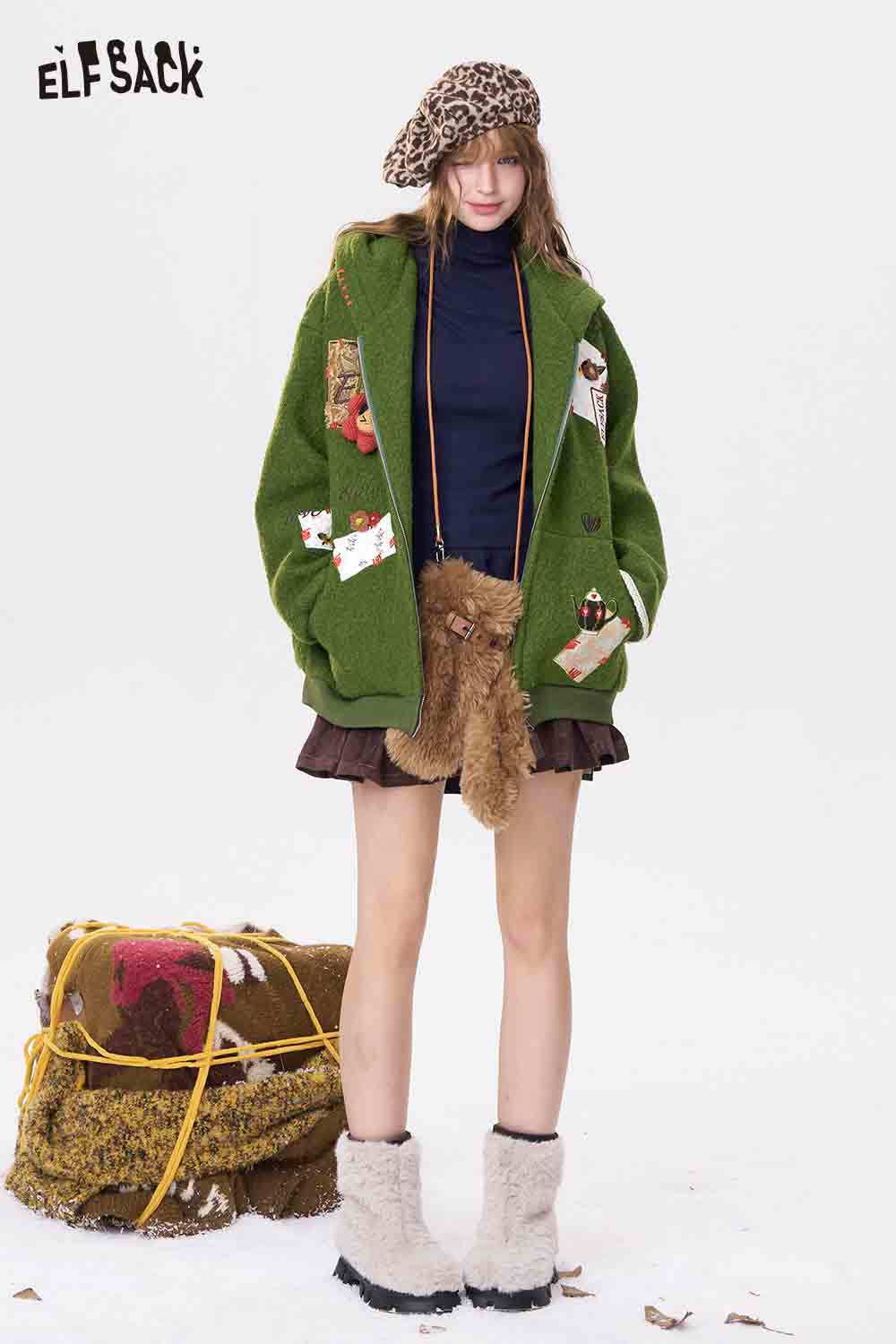 ELFSACK 3D embellished hooded coat for women in green with unique patches and a cozy design