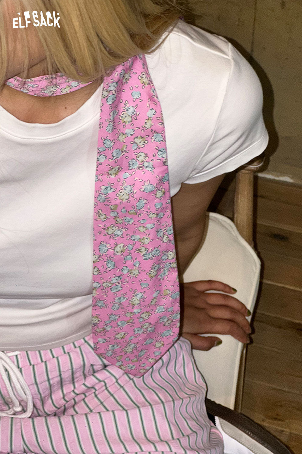 ELFSACK French Style Retro Floral Long Silk Scarf