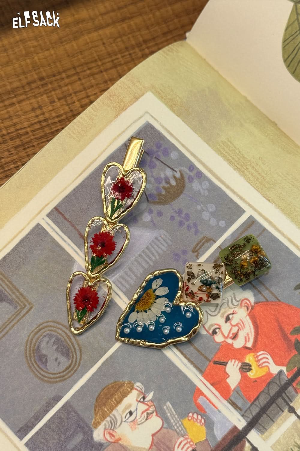 
                  
                    ELFSACK Vintage Flower Hair Clip
                  
                