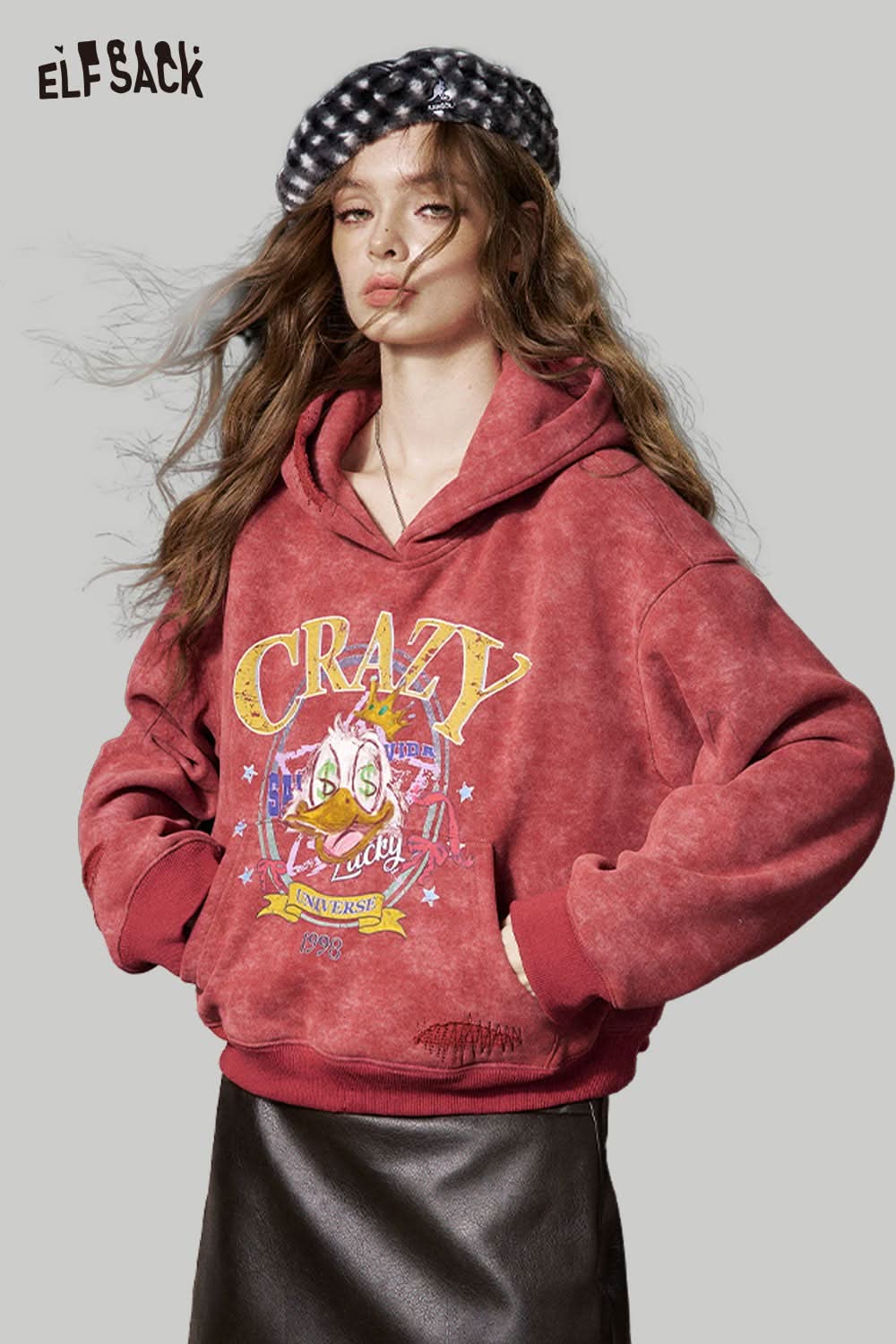 ELFSACK animal graphic cropped sweatshirt in red with bold print and oversized fit for casual wear