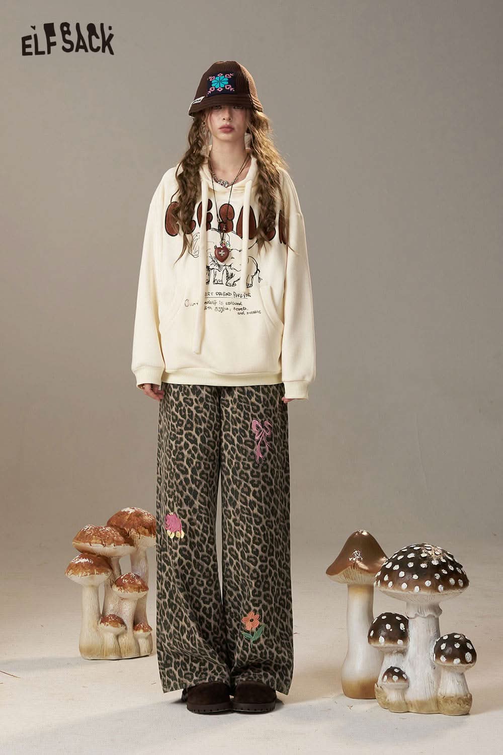 ELFSACK animal print embroidered jeans for women with unique designs and comfortable fit