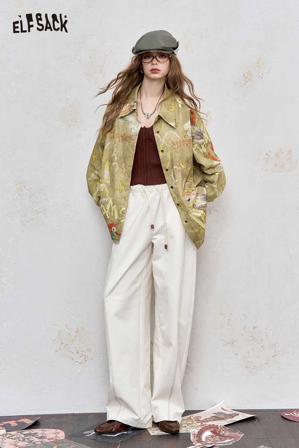 ELFSACK art print relaxed shirt for women in green with unique designs, styled with wide-leg pants
