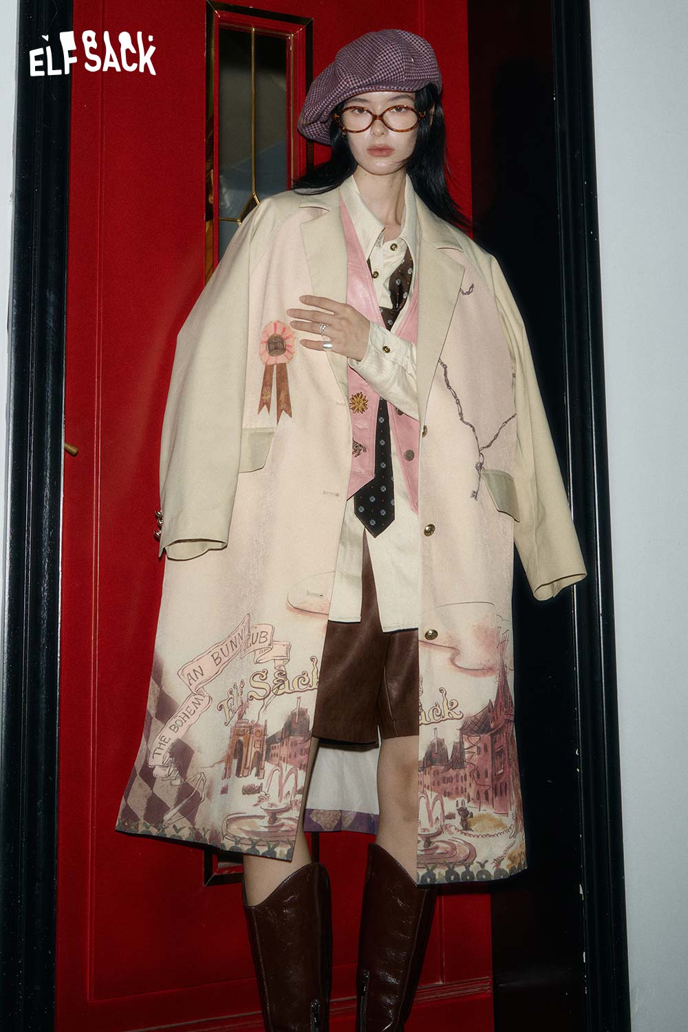 Stylish ELFSACK artistic print trench coat featuring unique designs for a fashionable look
