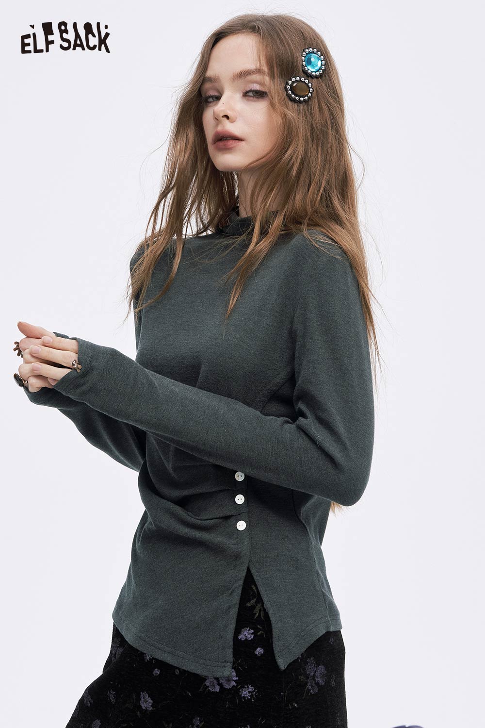 ELFSACK asymmetric hem long sleeve tshirt with button details in a stylish dark green color