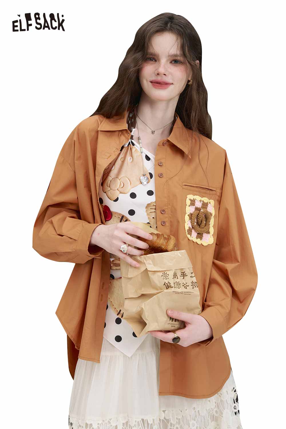 ELFSACK women oversized caramel button shirt with 3D handmade crocheted shirt pocket patch layered look