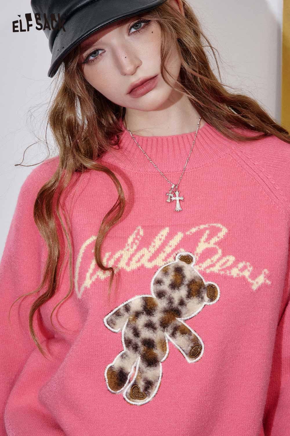 ELFSACK bear embroidery knit top in pink featuring a playful leopard pattern teddy bear