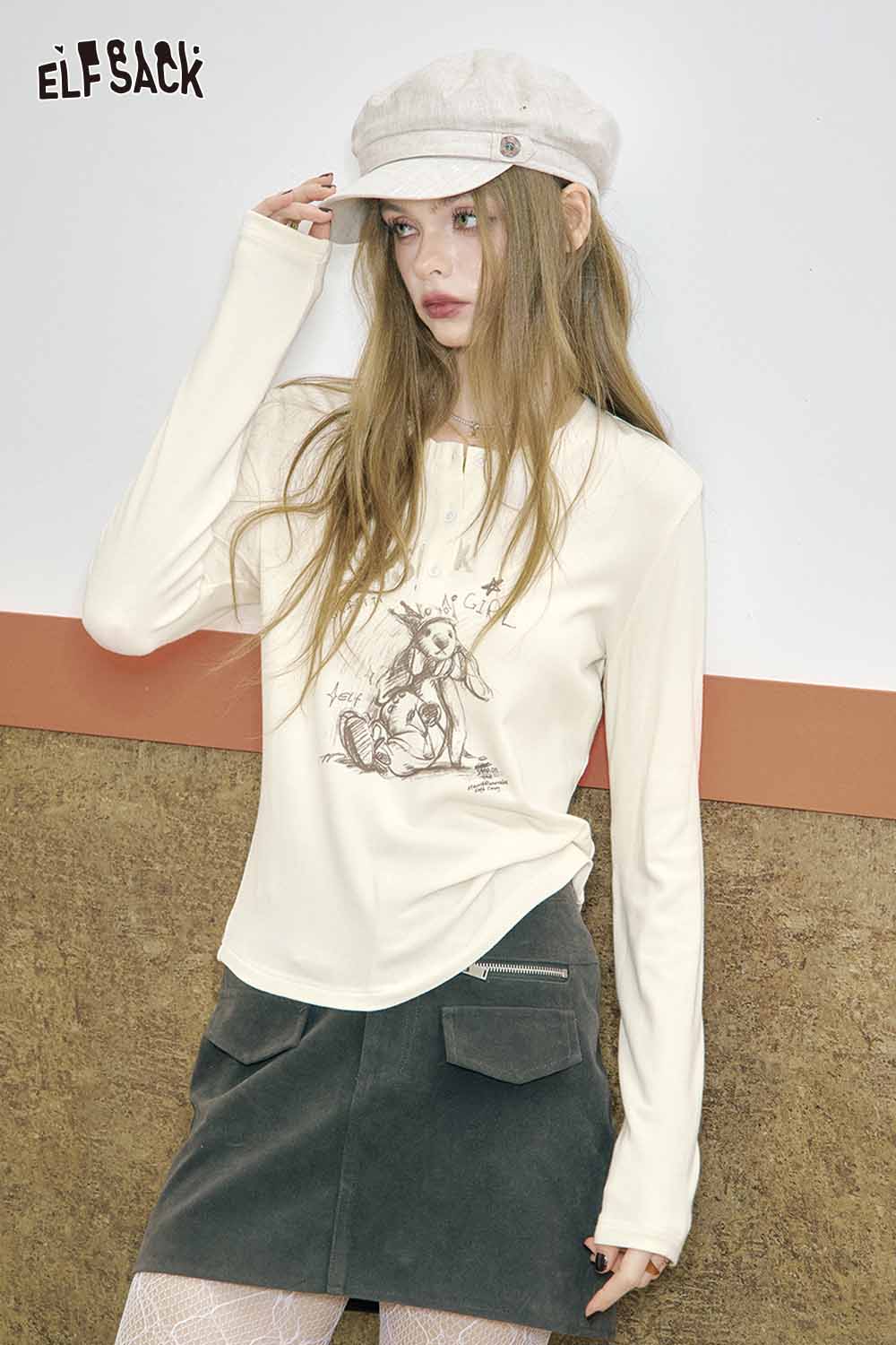 ELFSACK bear graphic relaxed fit tee in cream with a cute illustrated design for a casual look
