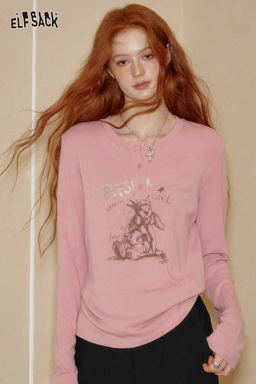 ELFSACK bear graphic relaxed fit tee in pink with a stylish and comfortable design for casual wear