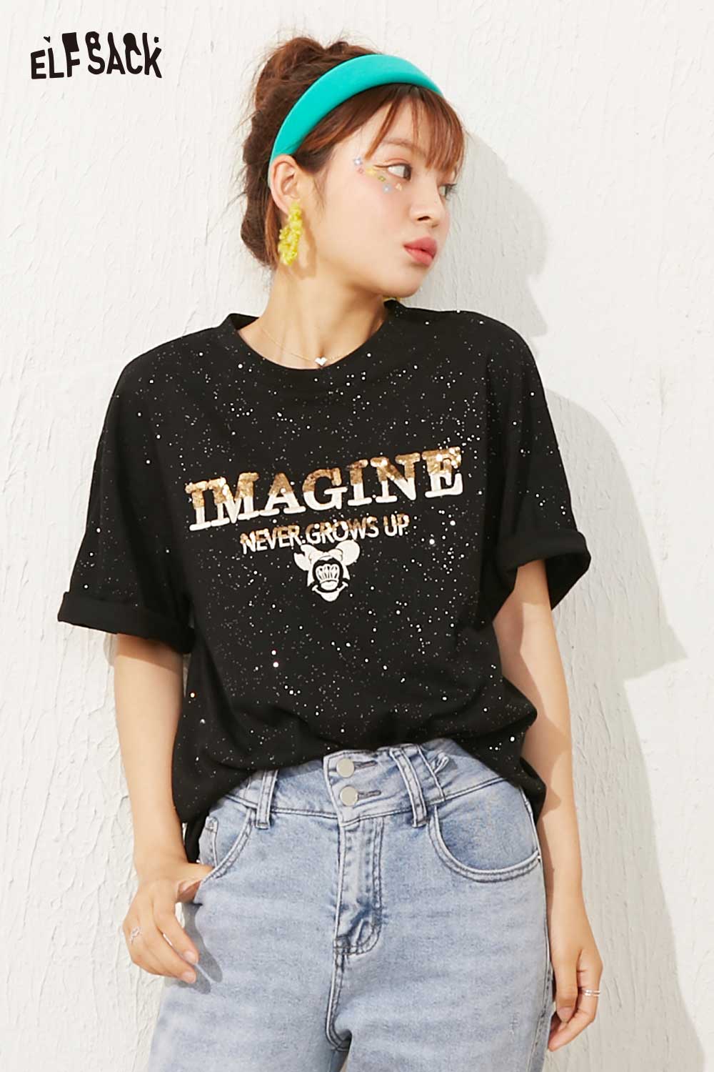 ELFSACK Black Glitter T-Shirt With Sequin Letters