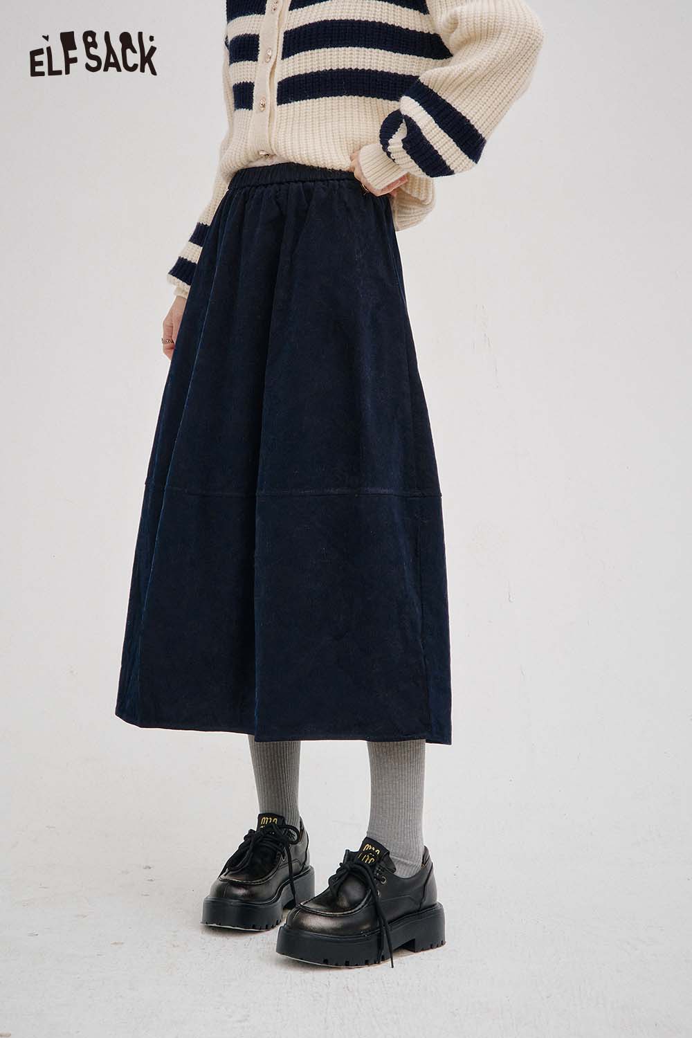 ELFSACK navy breathable midi skirt for women with a comfortable waistband and stylish fit