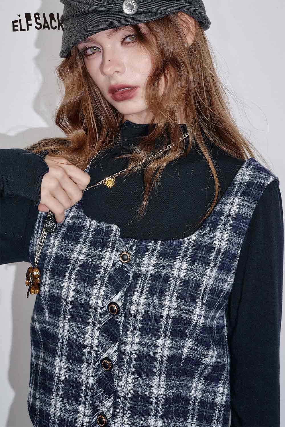 ELFSACK breathable plaid a-line skirt set featuring button details and a stylish layered look