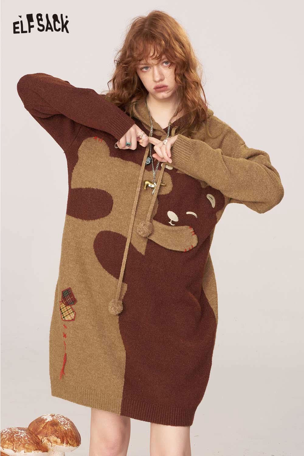 ELFSACK cartoon bear sweater dress with a playful bear design and cozy hood for casual style