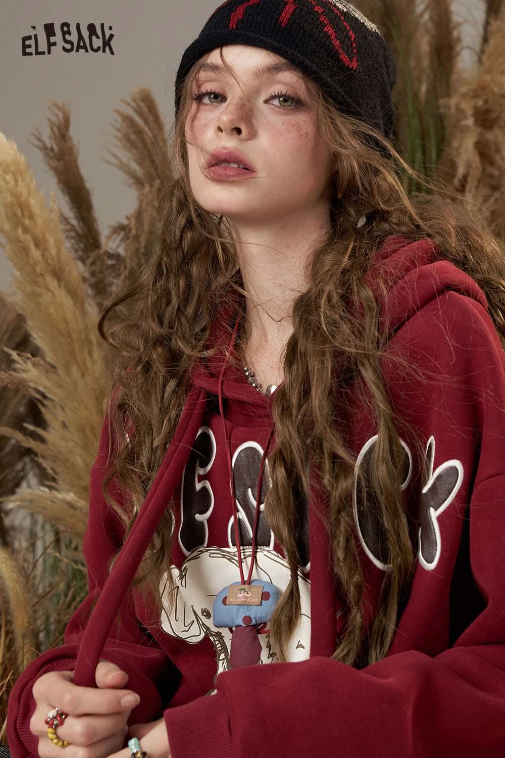 ELFSACK cartoon elephant hooded sweatshirt in burgundy with casual style and playful design