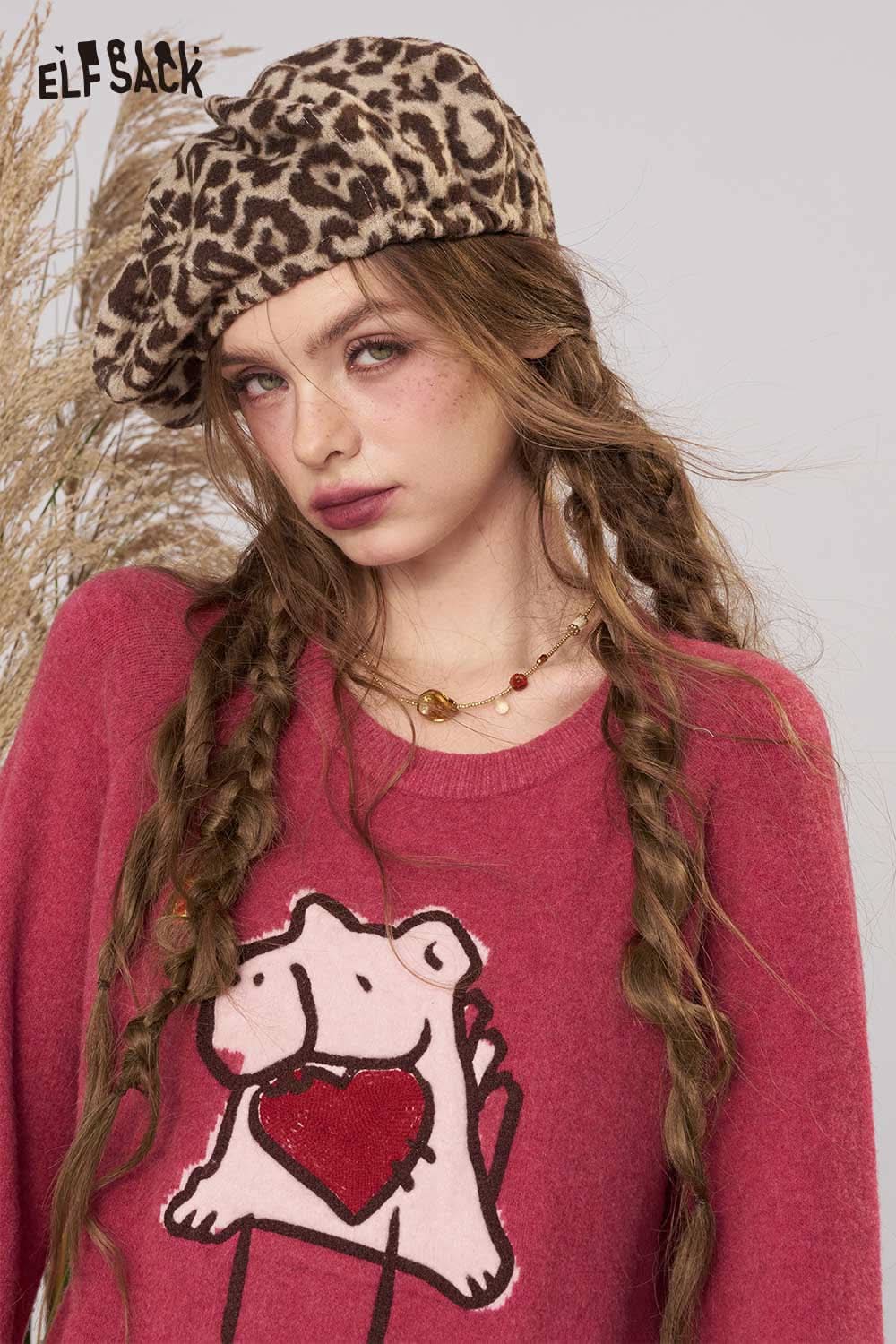 ELFSACK cartoon embroidery sweater in pink featuring a bear graphic design, perfect for trendy casual wear