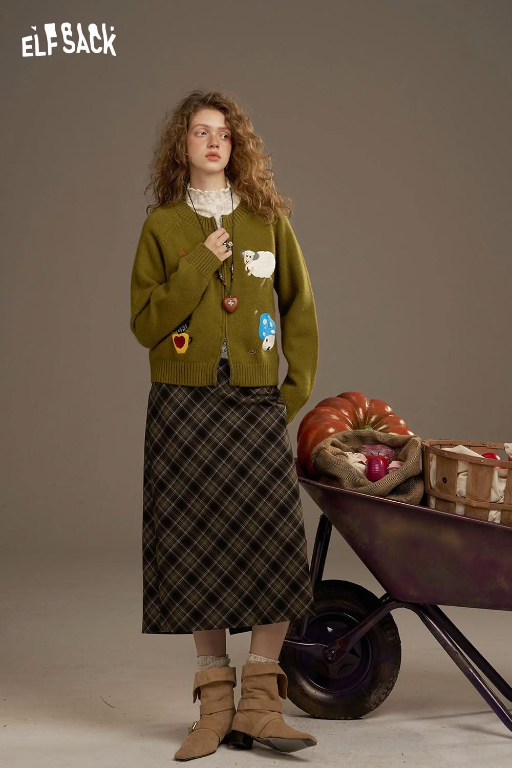 ELFSACK cartoon sweater cardigan for women featuring colorful patches and a cozy design for casual wear