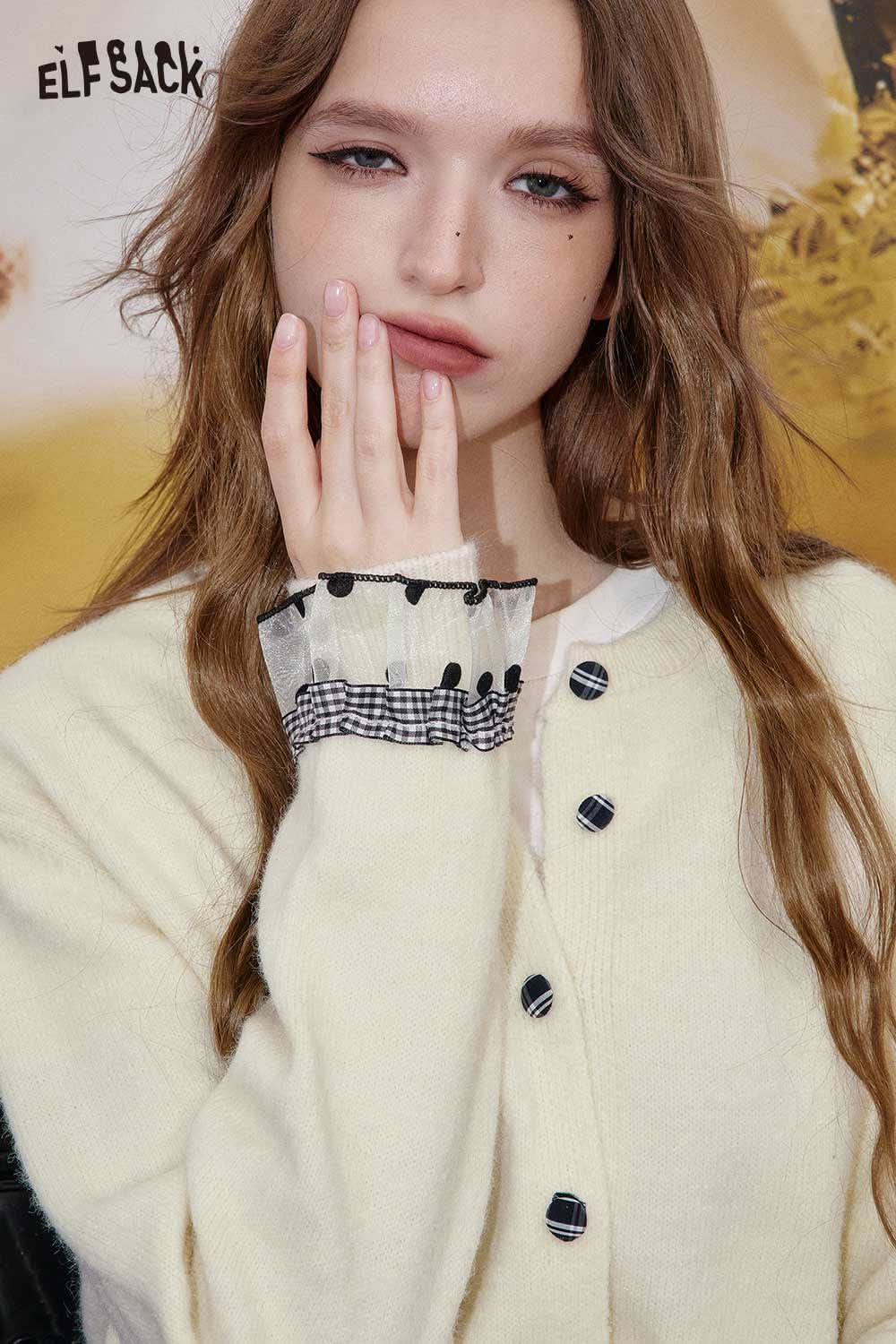 ELFSACK Cashmere blend cropped cardigan in cream with stylish ruffle details and buttons
