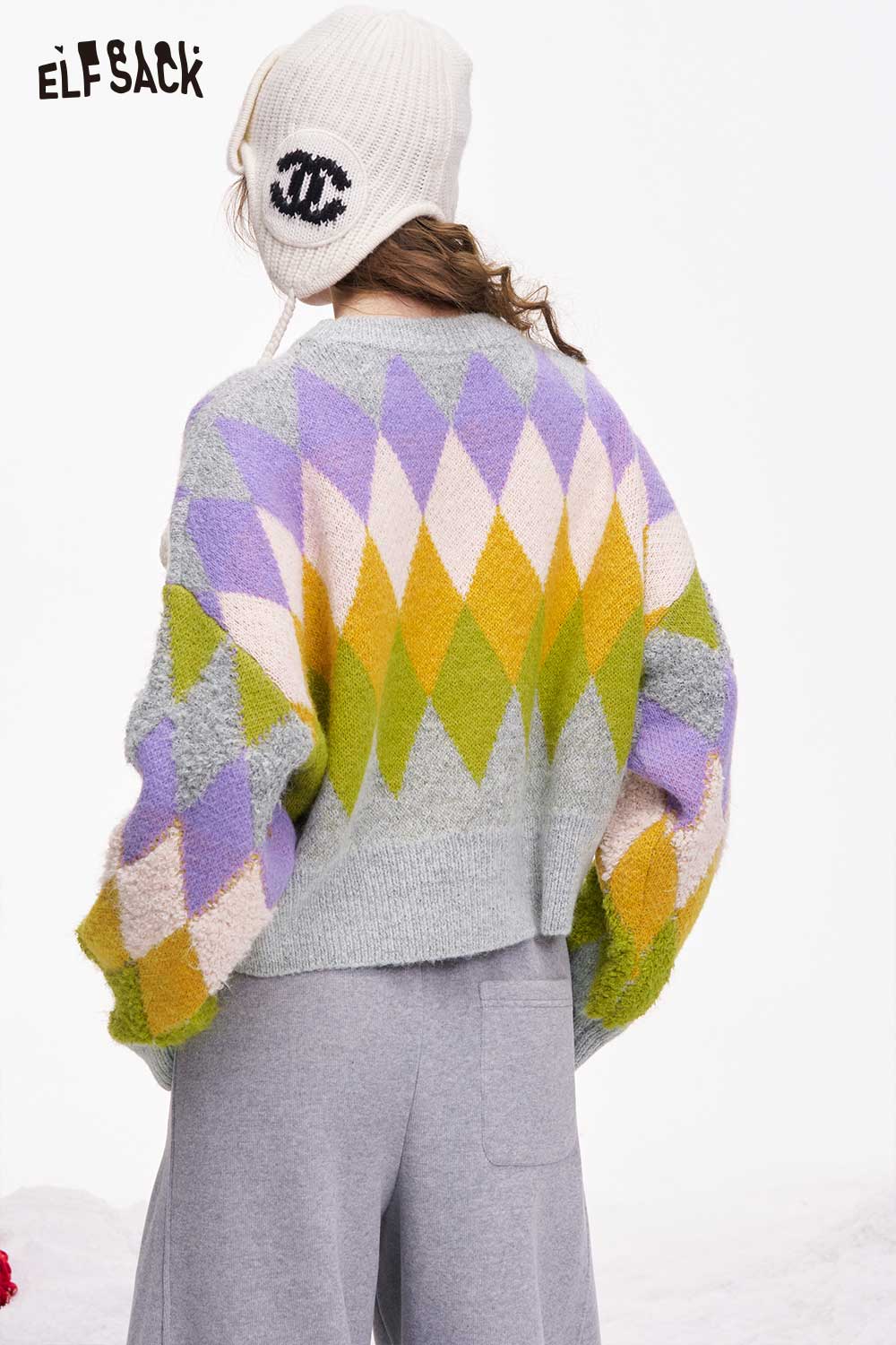 ELFSACK casual diamond pattern cropped sweater in pastel colors with a relaxed fit and oversized sleeves