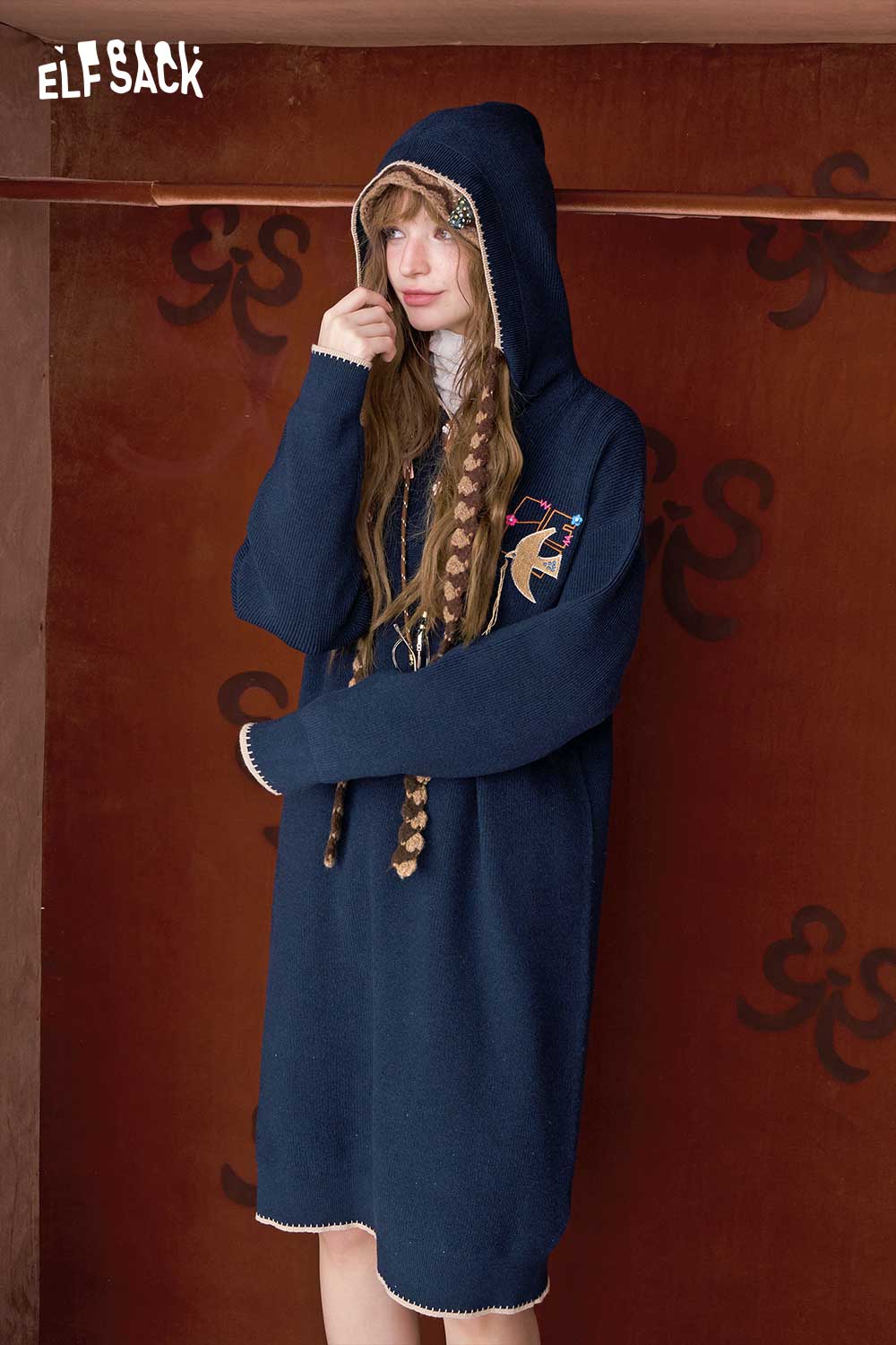 ELFSACK casual embroidered hooded long dress in navy with unique pocket design