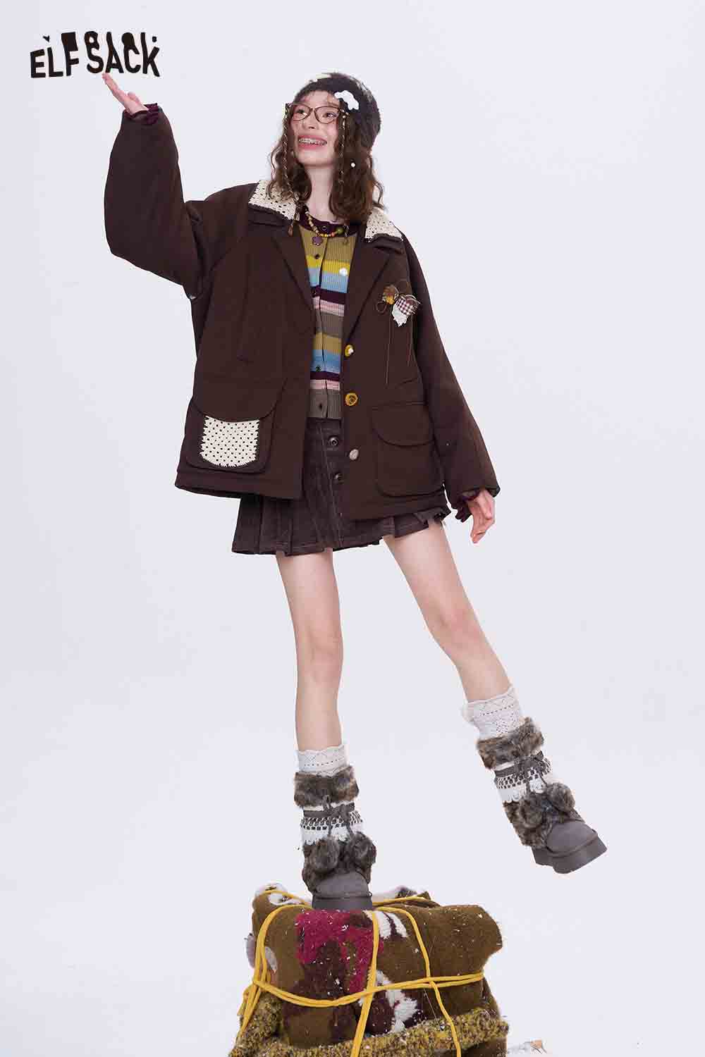 ELFSACK color block cropped knit cardigan paired with a cozy oversized jacket and stylish accessories