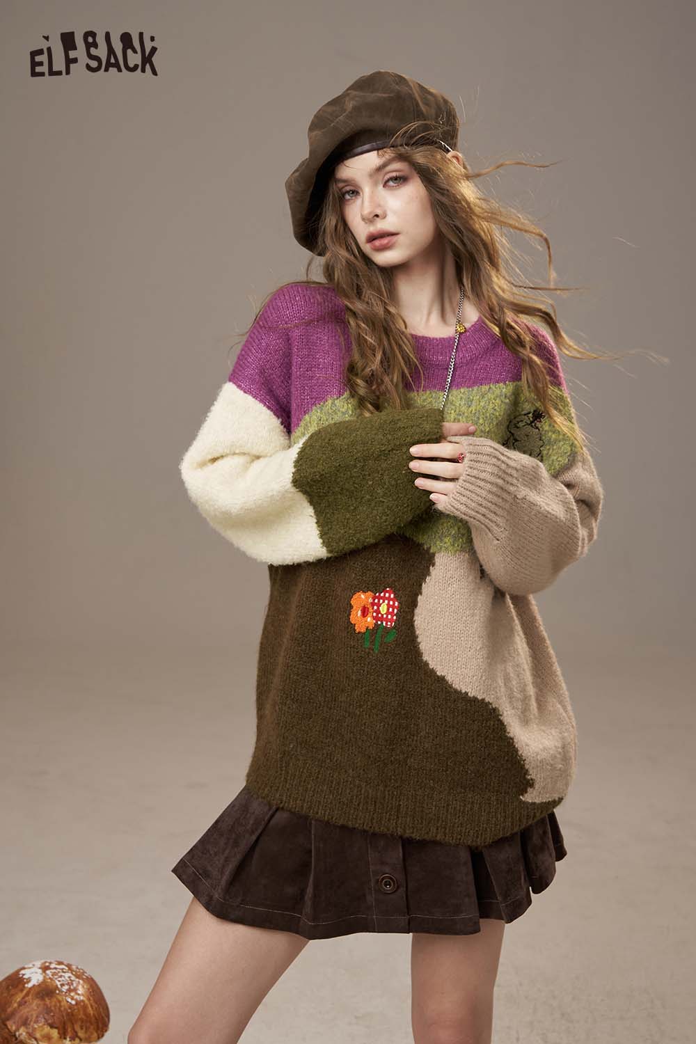 ELFSACK color block giraffe sweater with colorful patchwork design and floral embroidery for a trendy look