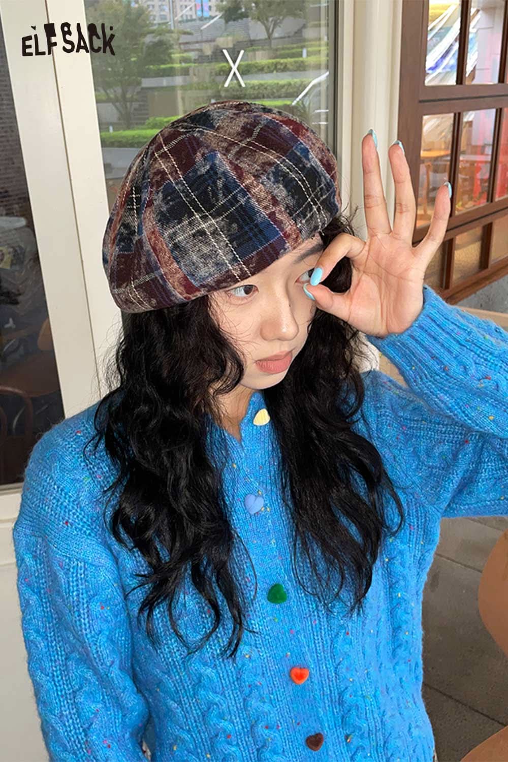 ELFSACK color blocked knitted beret featuring a stylish plaid pattern and comfortable fit