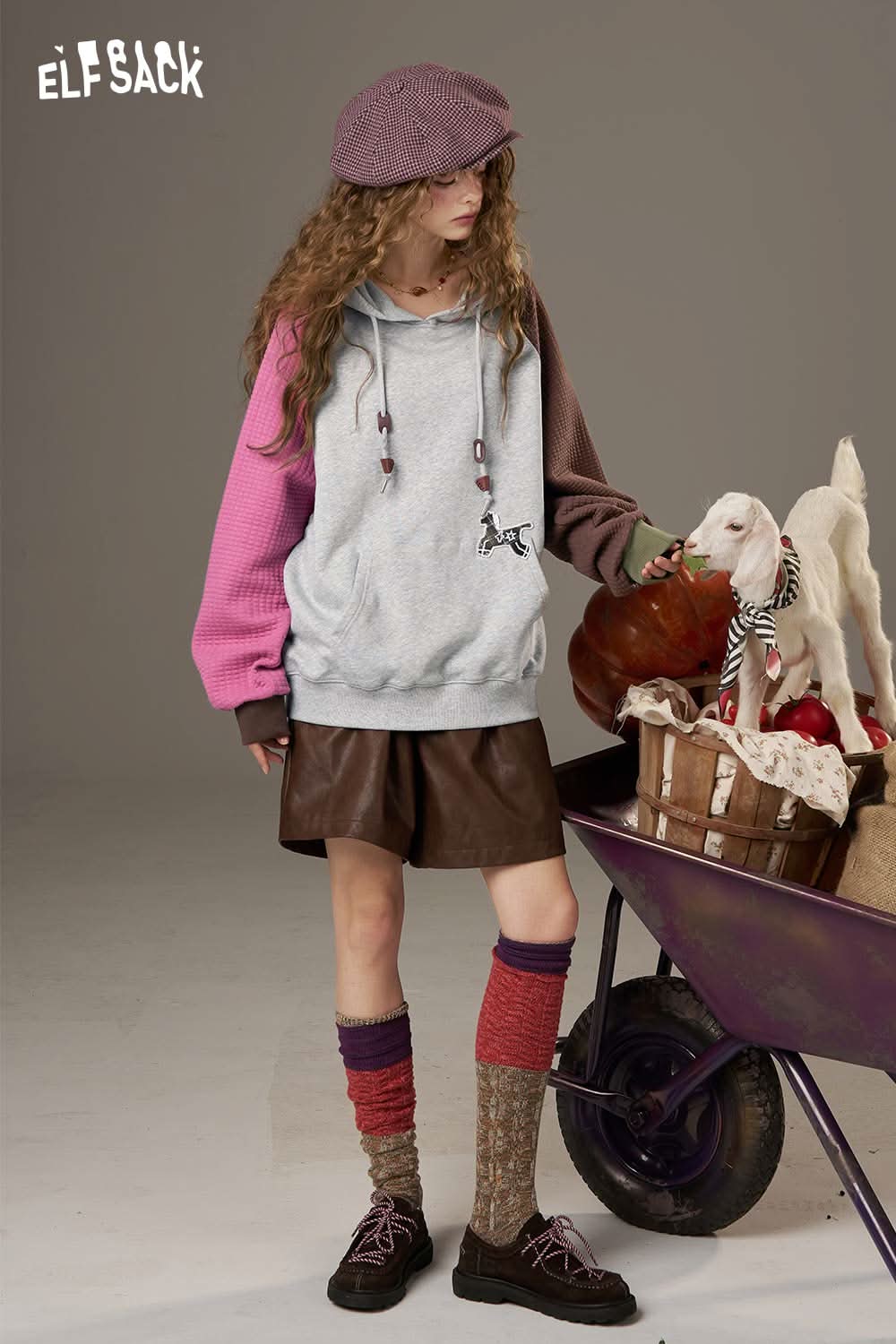 ELFSACK colorblock raglan sleeve sweatshirt in gray with pink and brown sleeves for a trendy casual look