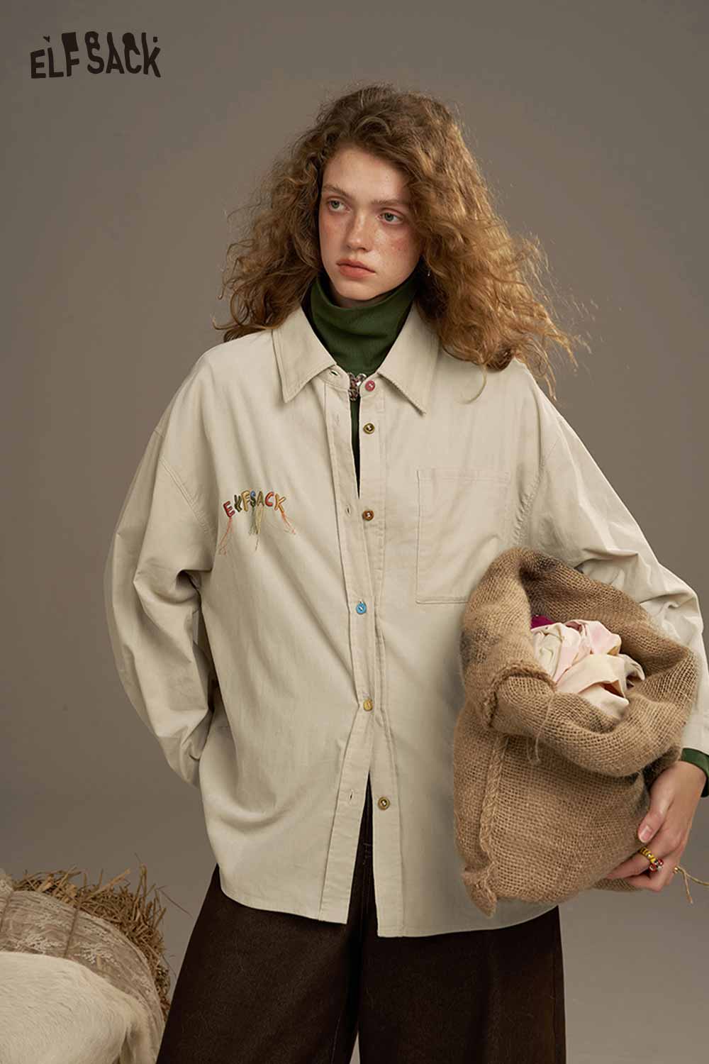 ELFSACK colorful button pocket shirt for women with a relaxed fit and stylish design