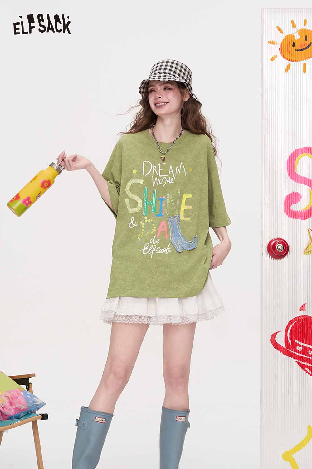 ELFSACK Colorful Letter Denim Patch Oversized Tee